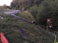 Zwischen Friedrichshausen und Römershausen ereignete sich ein Busunfall.